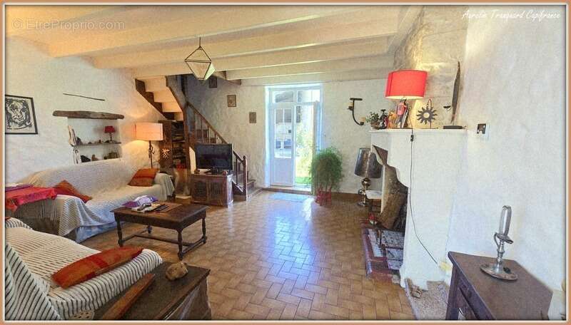 Maison à LOULAY