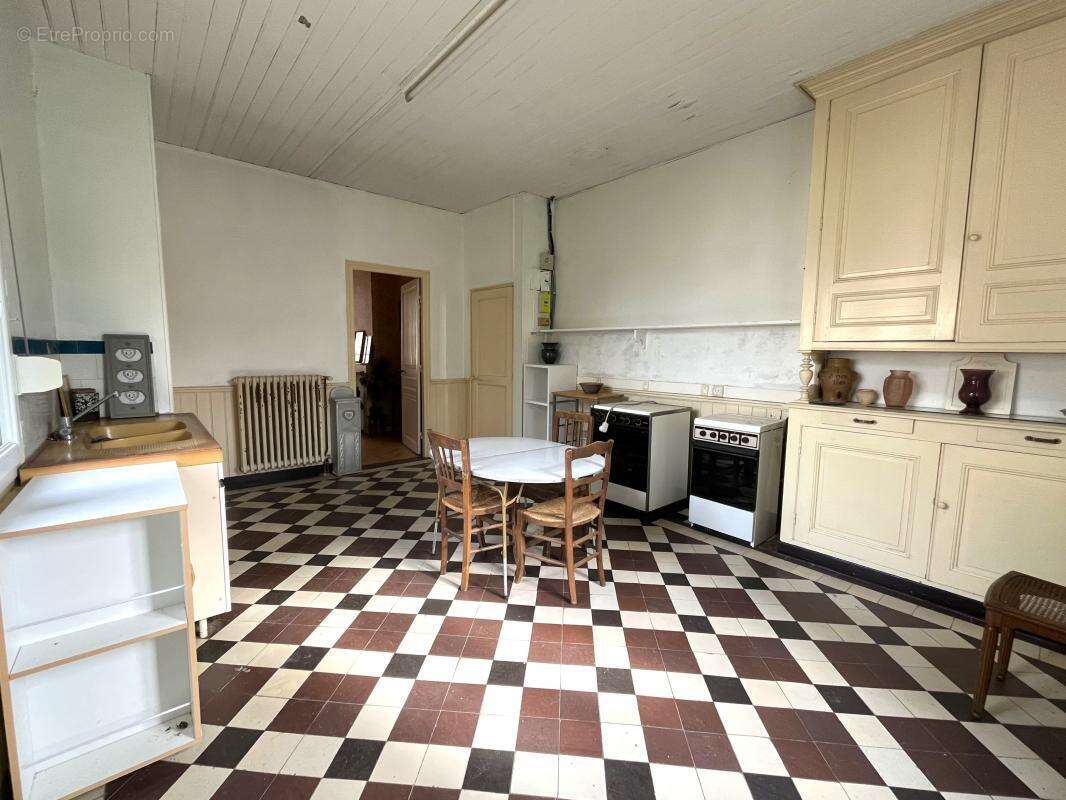 Maison à CROISSY-SUR-CELLE