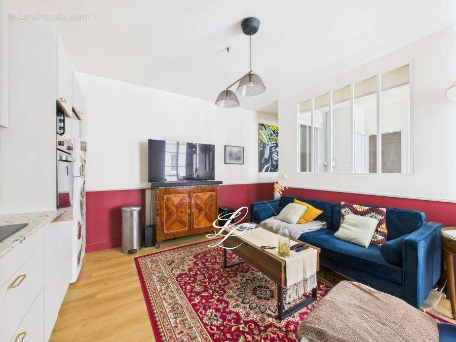 Appartement à PARIS-7E