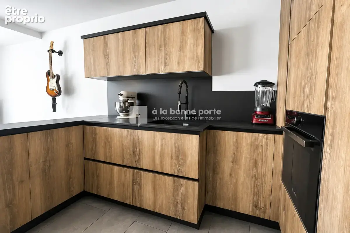 Appartement 3 pièces 79 m² à vendre à La Ciotat (13600) - photo 2