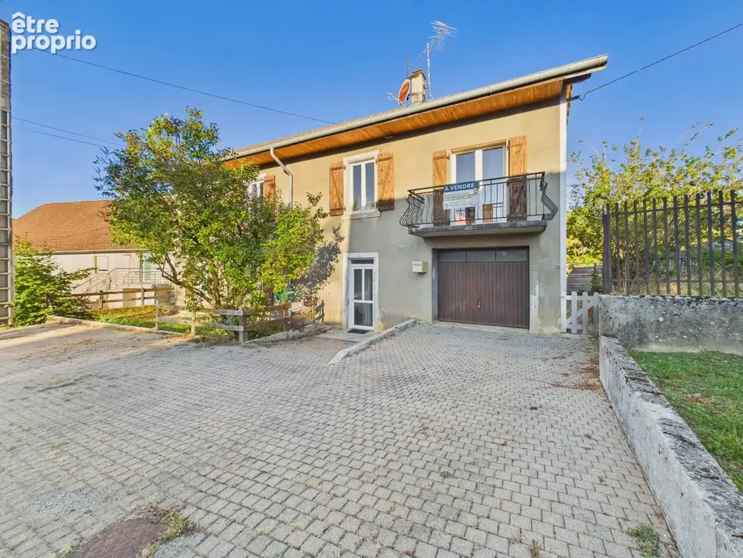 Appartement à VILLARS-LES-BLAMONT