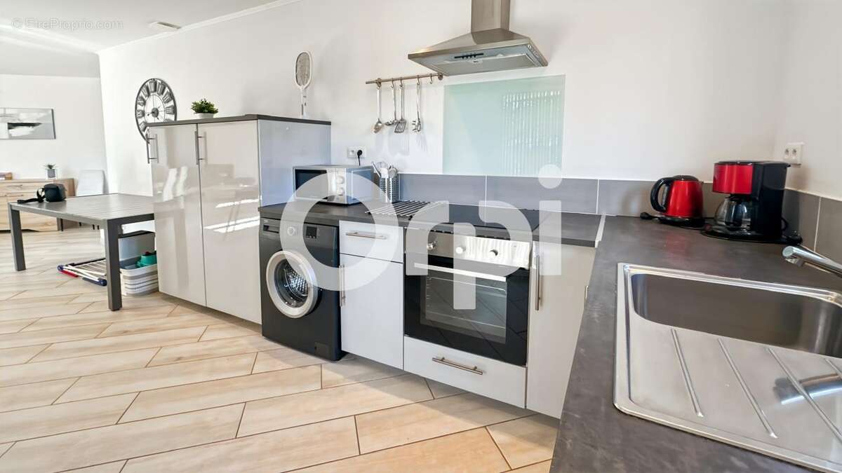 Maison à SAINT-ALBAN-AURIOLLES