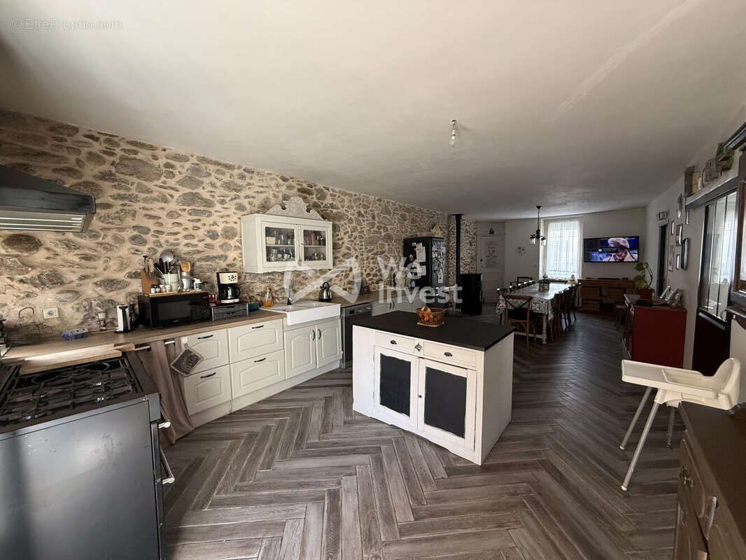 Maison 245 m² à Mazamet  - photo 4