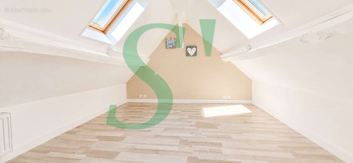 Maison 111 m² à Chaumont-En-Vexin  - photo 7