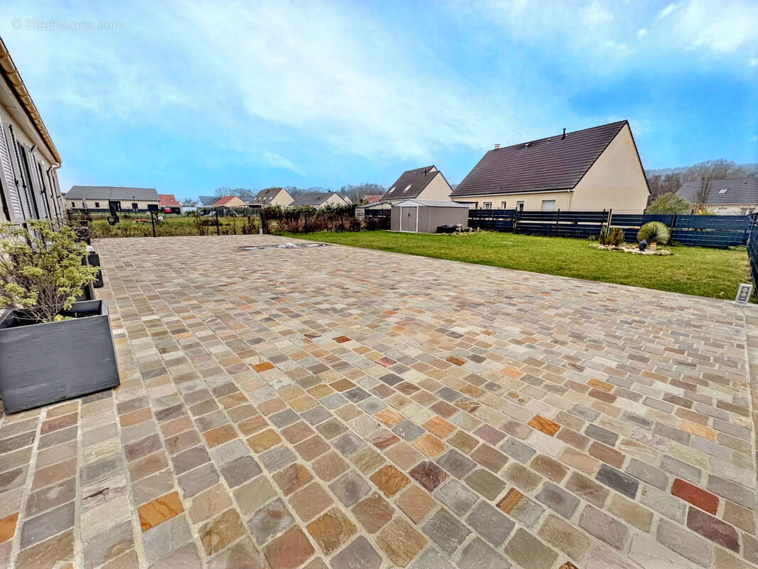 Maison à EZY-SUR-EURE