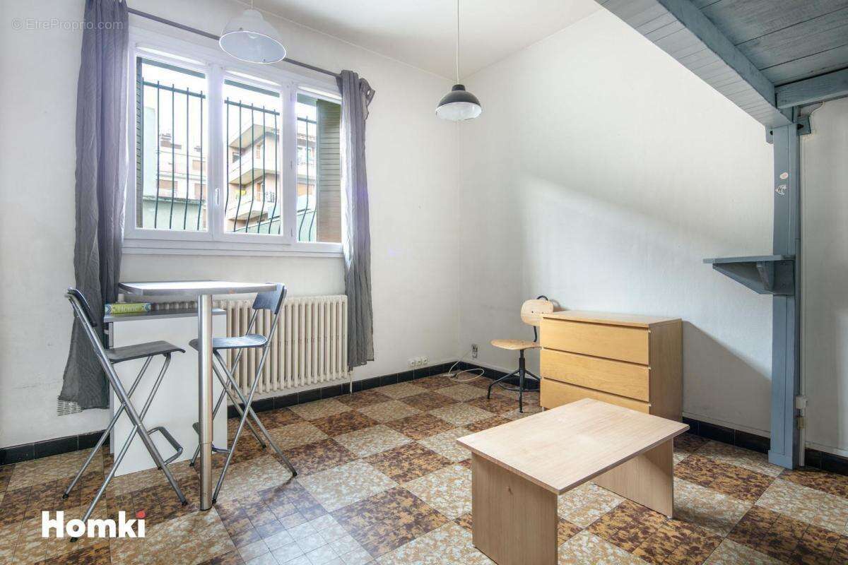 Appartement T1 de 26 m2 à Grenoble 38100, Rue des Champs Elysées - photo 4