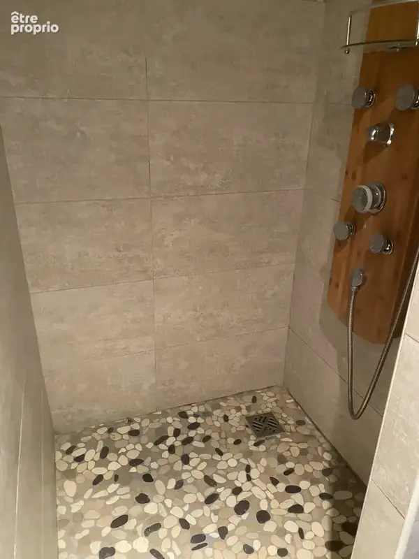Magnifique propriété de 241 m2 8 Pièces bâti sur un terrain de 2660 m2 - photo 16