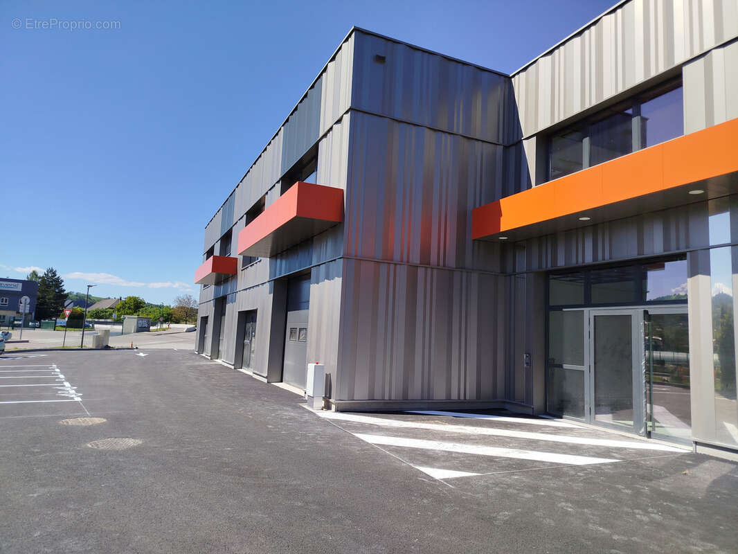 Local tertiaire ou d'activités 126,62m2 à vendre - Sillingy/Annecy - photo 2