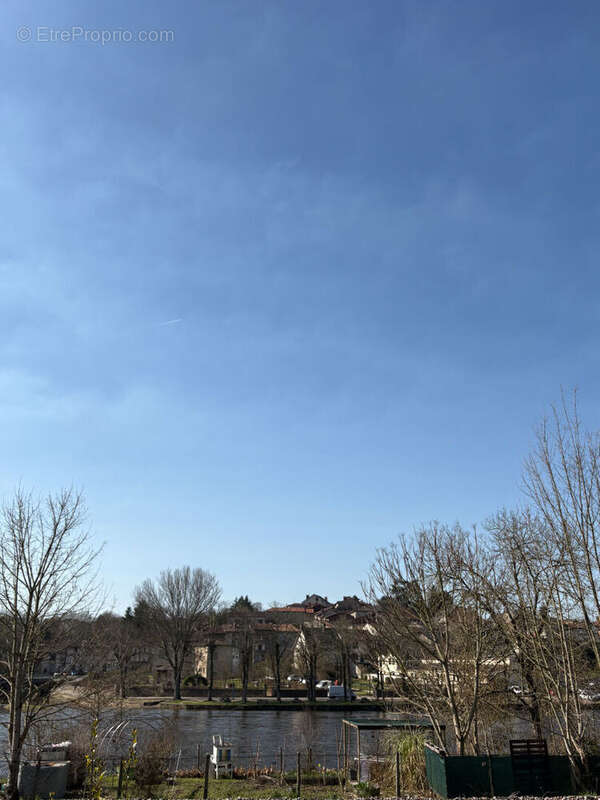 Autre à AIXE-SUR-VIENNE