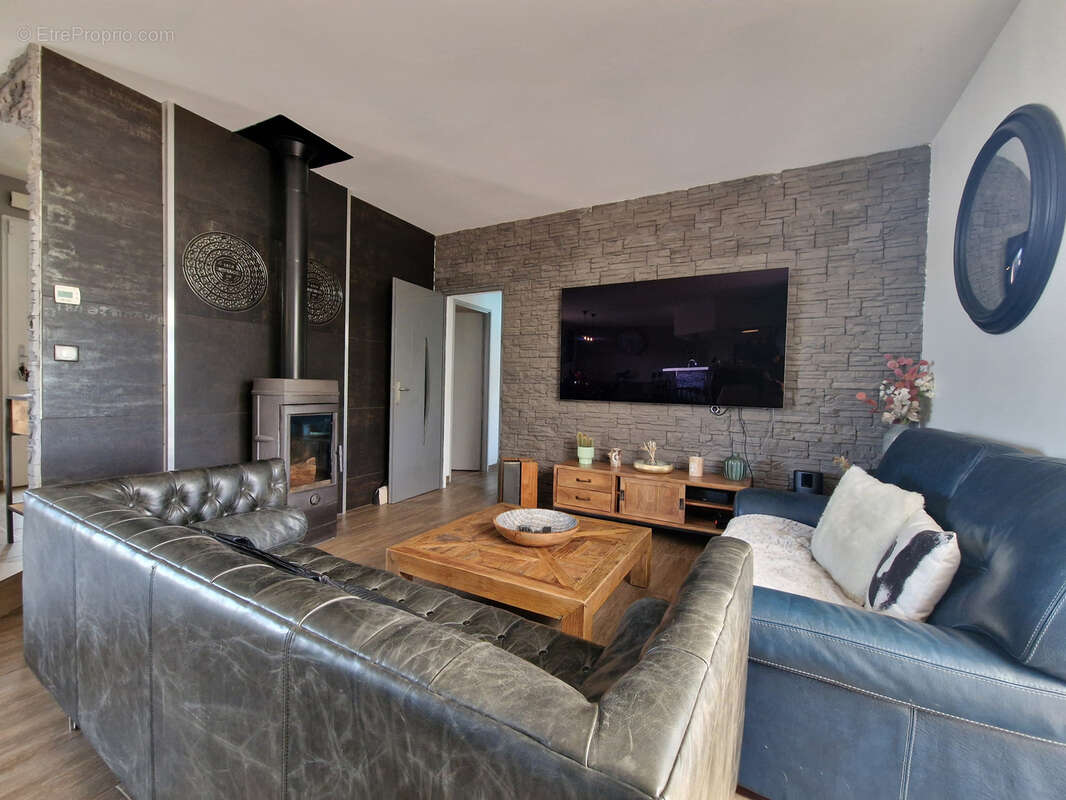 Maison à CHATEAUNEUF-SUR-CHARENTE