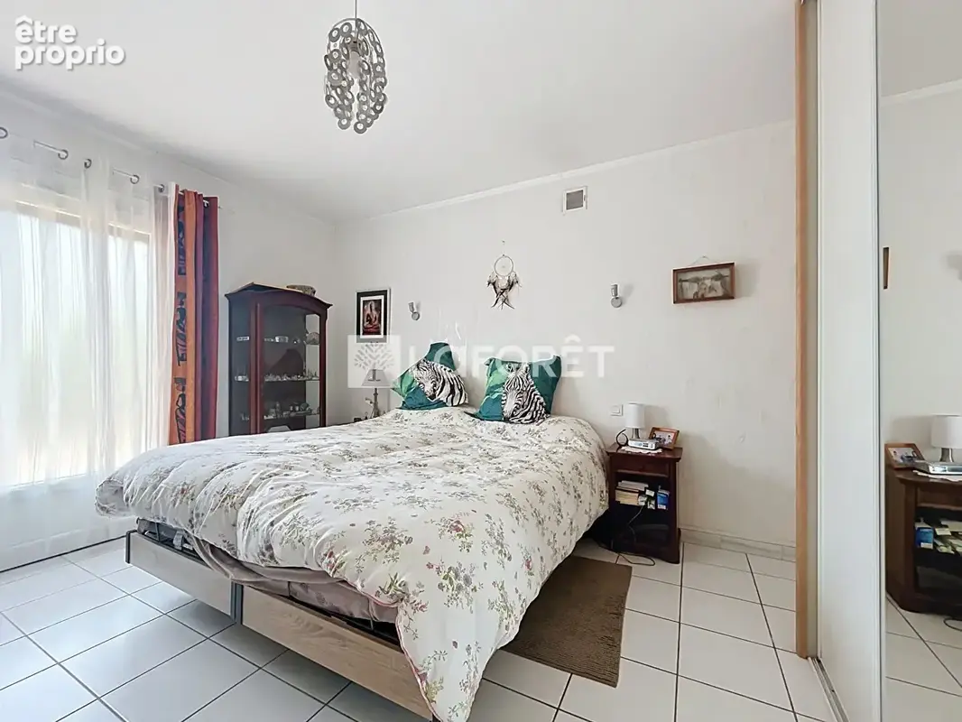 Saint-André, Maison à vendre 3 faces 110m2, terrain de 374m2 - photo 6