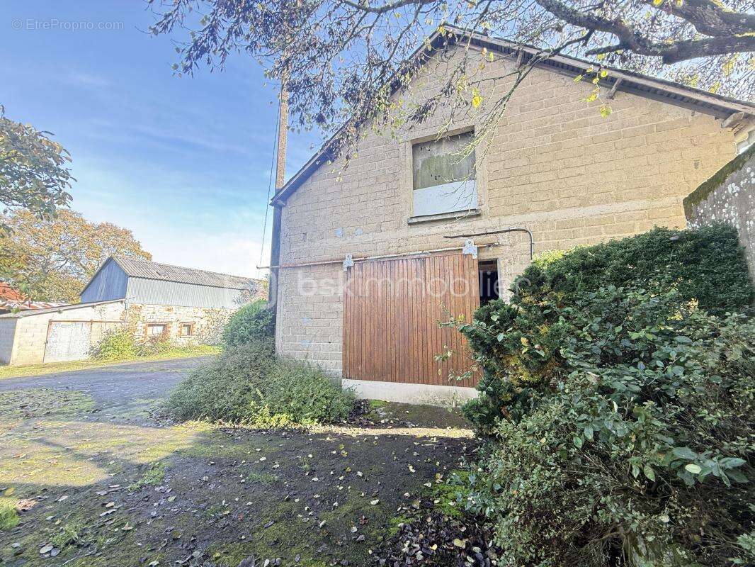 Maison à VERN-SUR-SEICHE