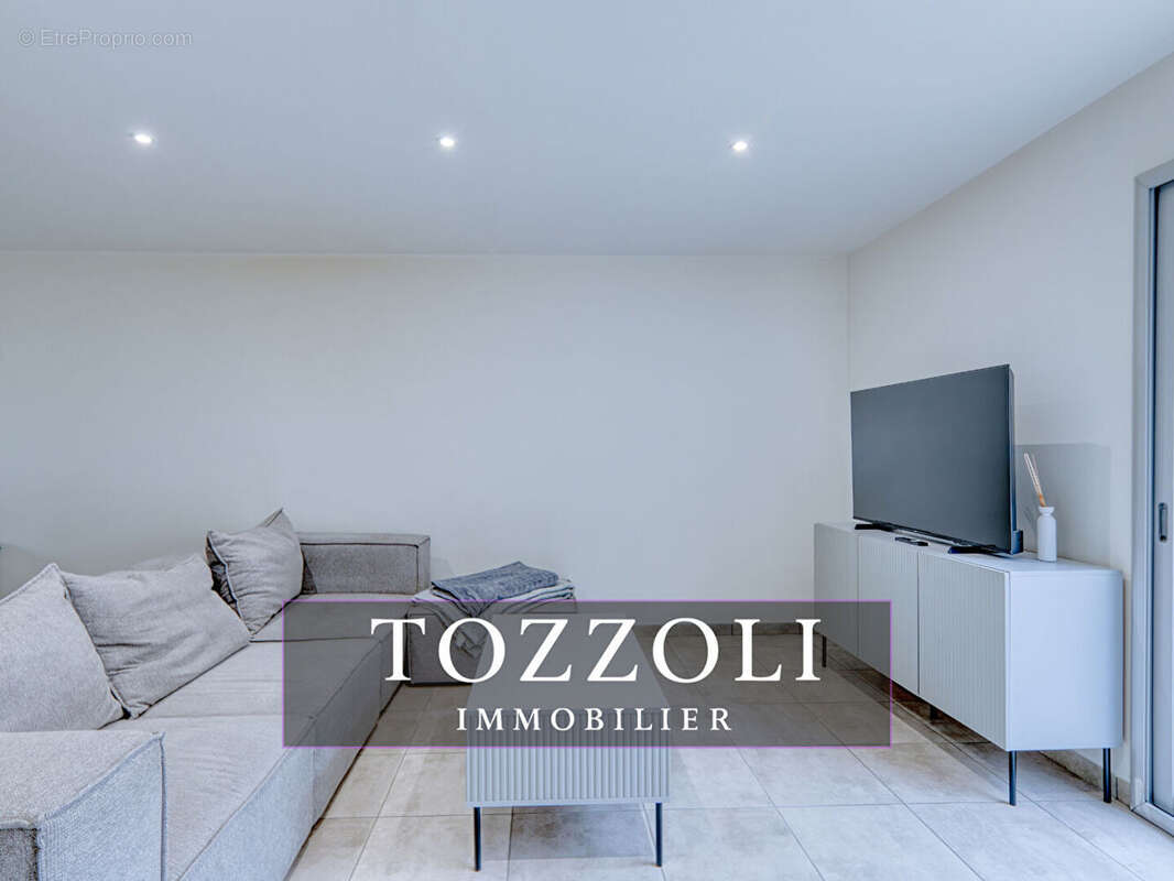 Maison à L&#039;ISLE-D&#039;ABEAU