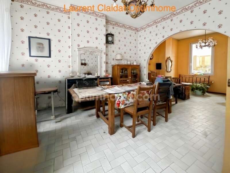 Maison à SAINT-QUENTIN