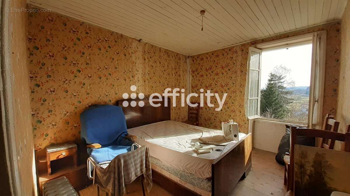 Maison à EGLISOLLES