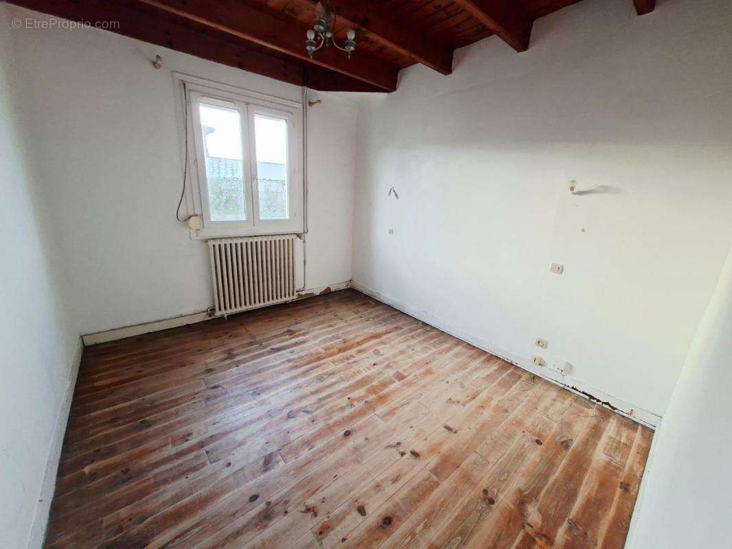 Lanmeur, exposée sud, 3 chambres - photo 5