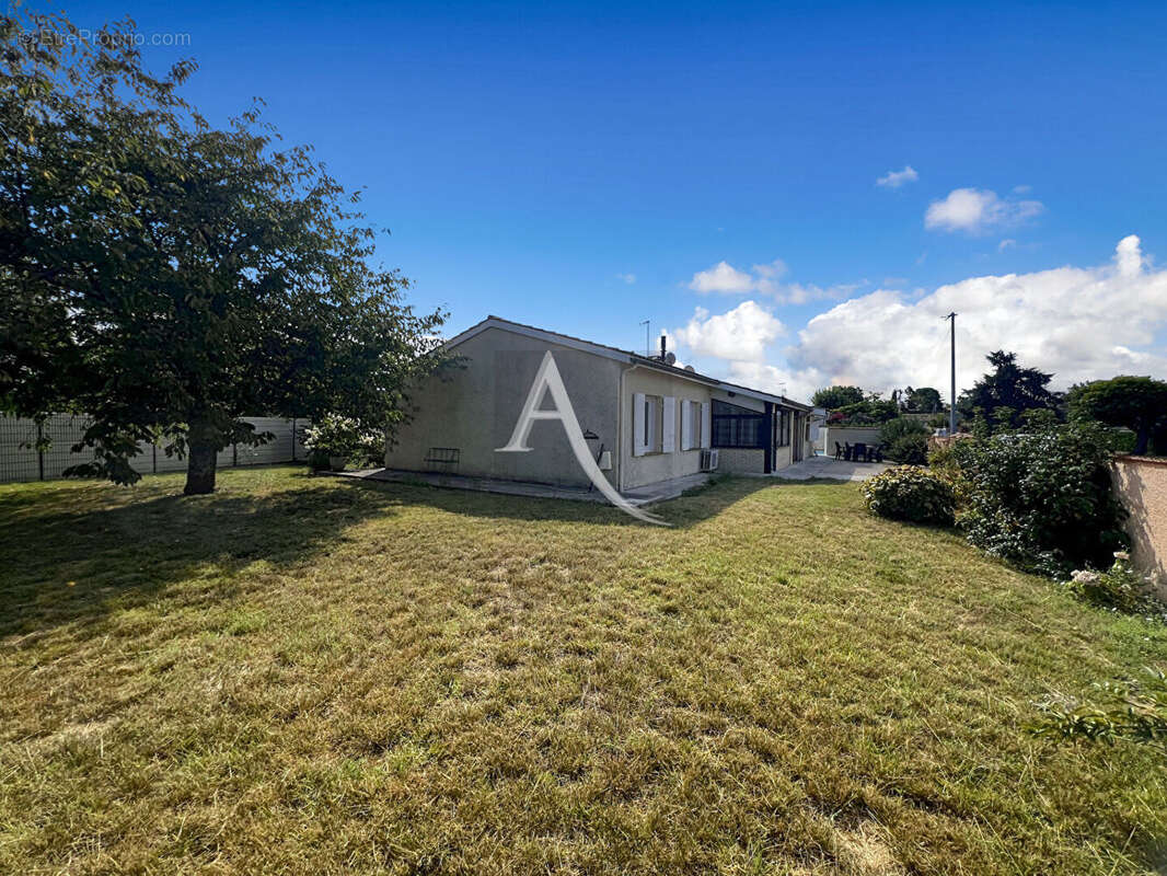Maison de plain-pied avec piscine et son appartement indépendant - photo 5
