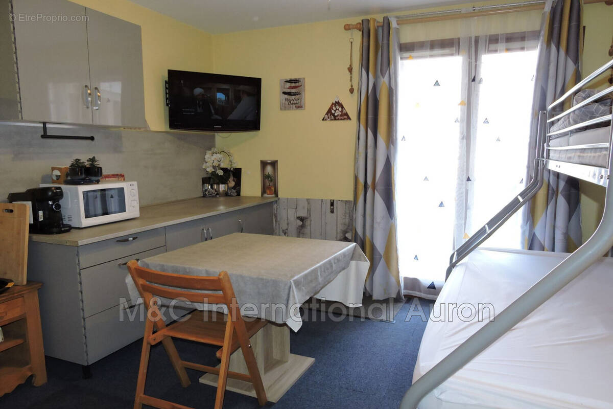 Appartement à SAINT-ETIENNE-DE-TINEE