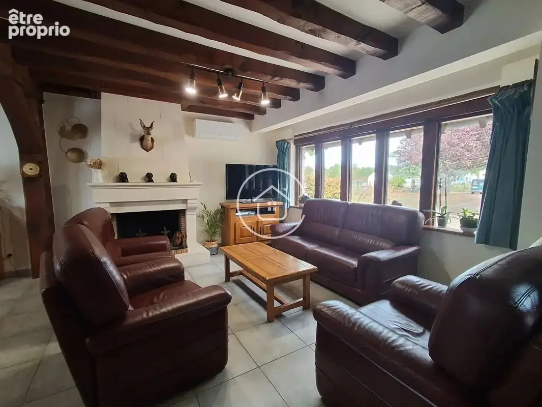 Propriété d'exception avec pièce d'eau Terrain  +/- 8 000 m² à Crouy-sur-Cosson - photo 2