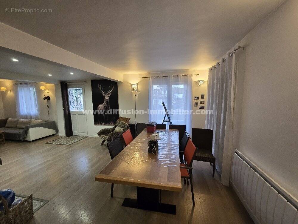 Maison à UVERNET-FOURS