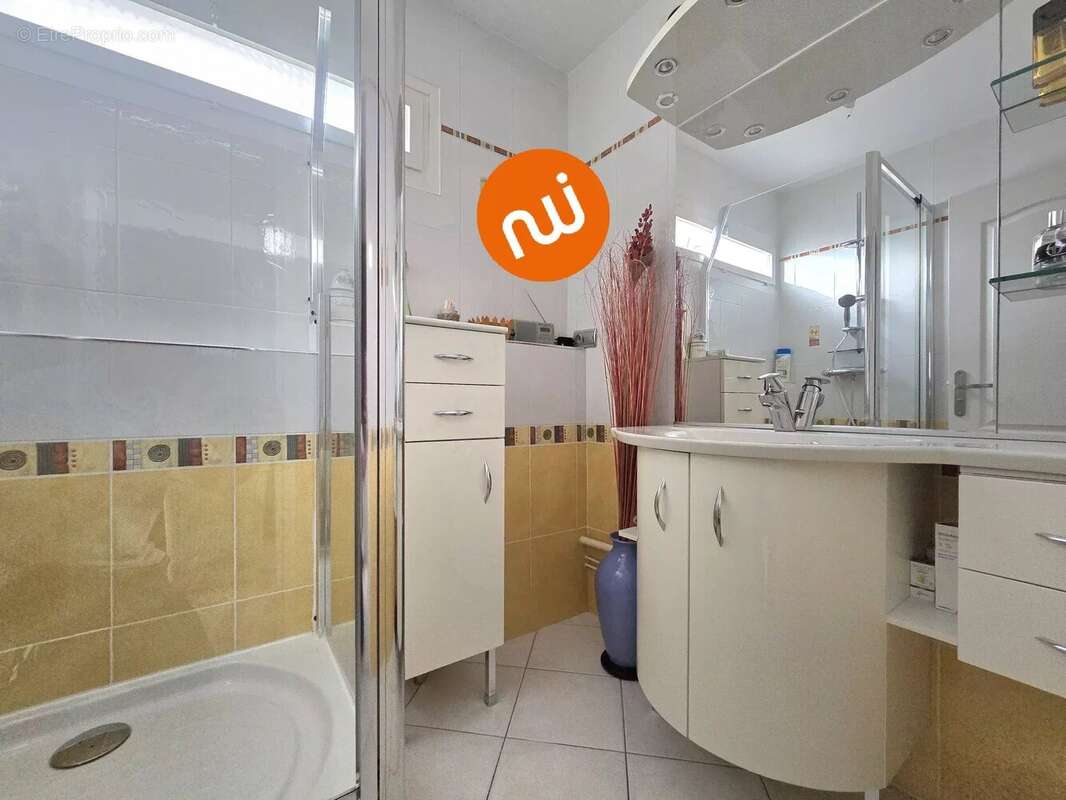 Appartement à LYON-9E