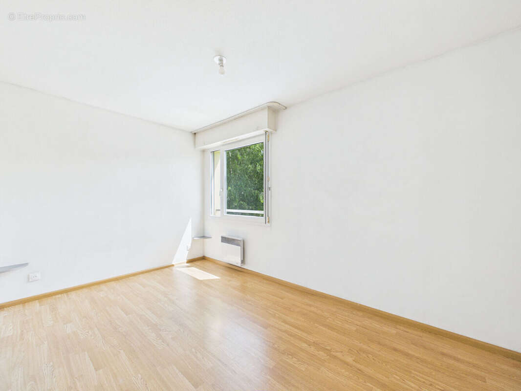 2 pieces  52m² avec balcon - photo 4