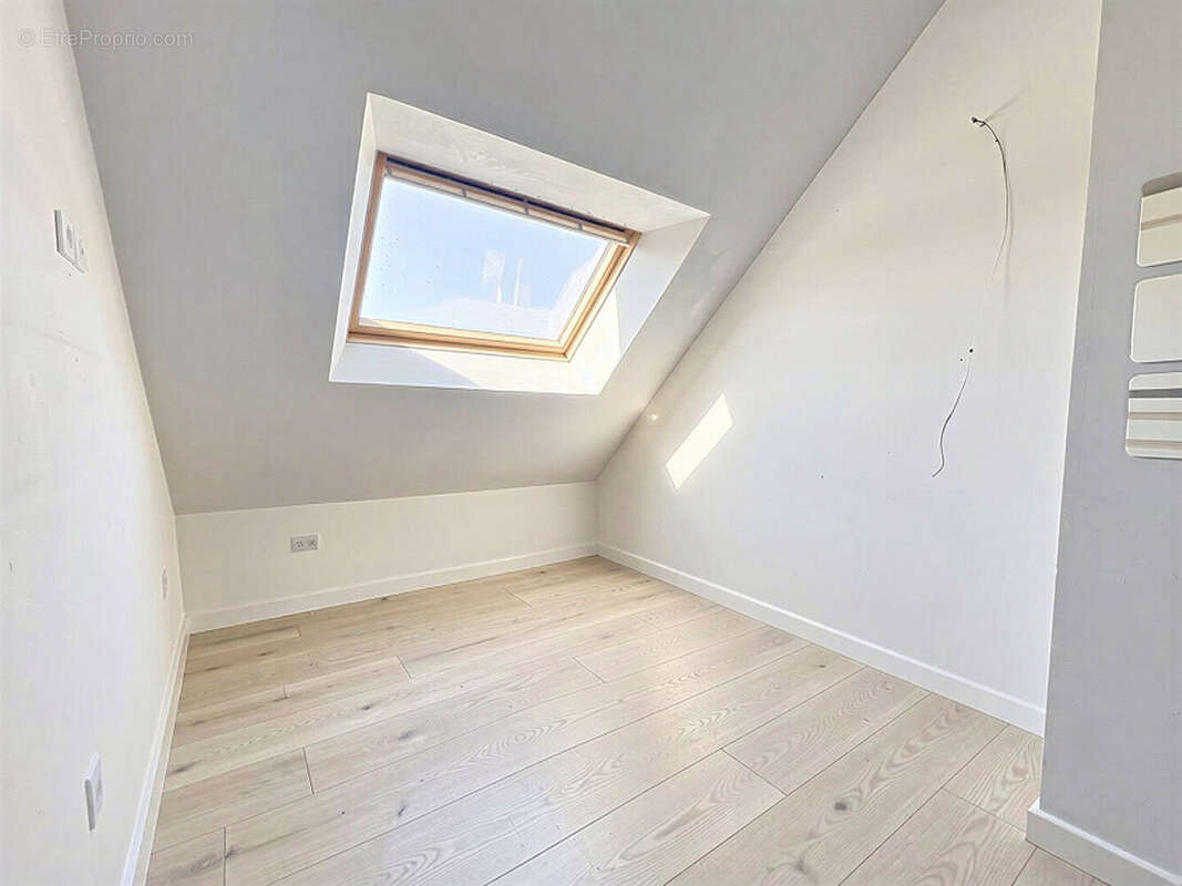 Maison rénovée 3 chambres avec jardin de 700 m² au calme à Mont-Dol - photo 10