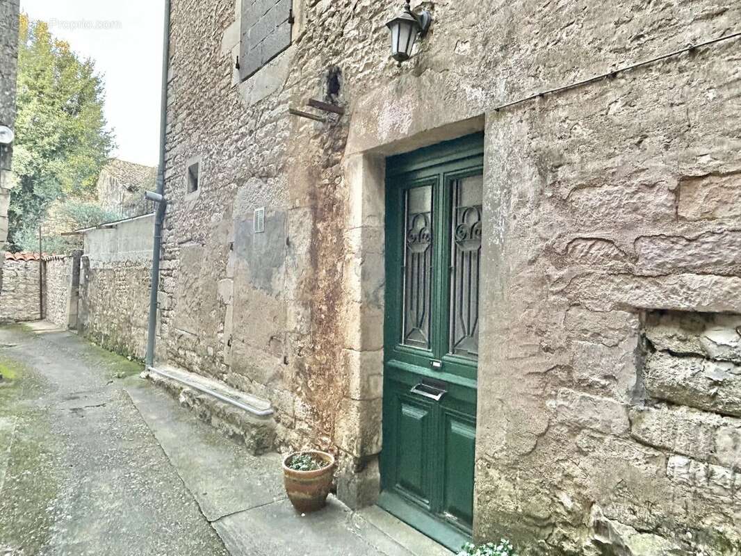 Maison à SAUZE-VAUSSAIS