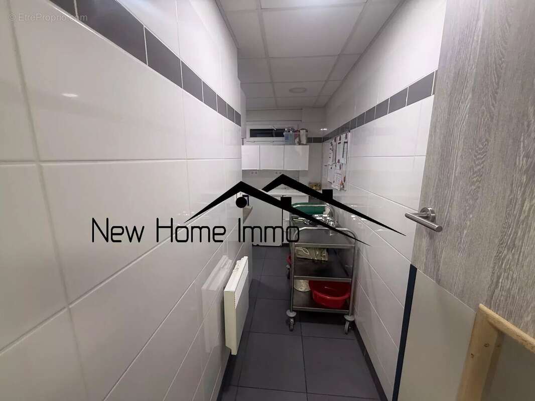 Commerce à MARSEILLE-9E