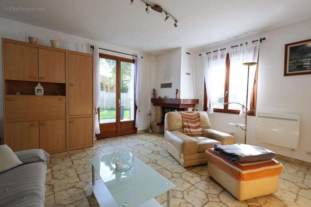 Maison à SAINT-GEORGES-DE-DIDONNE