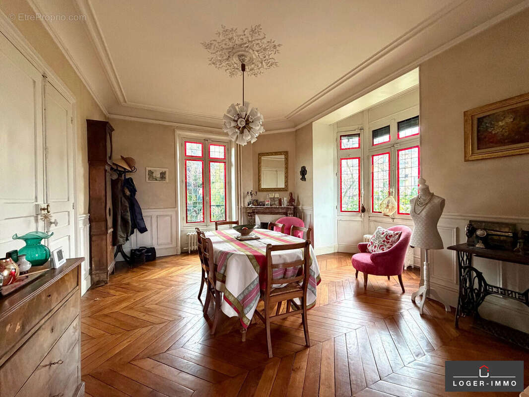 Maison à VILLIERS-SUR-MARNE