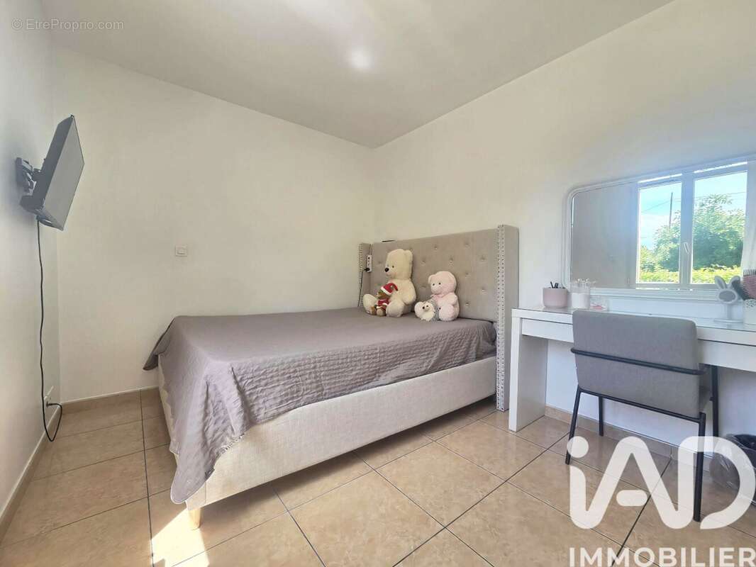 Photo 5 - Maison à SORGUES