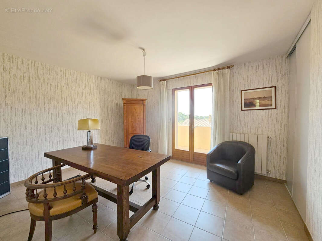 Maison à CARQUEIRANNE