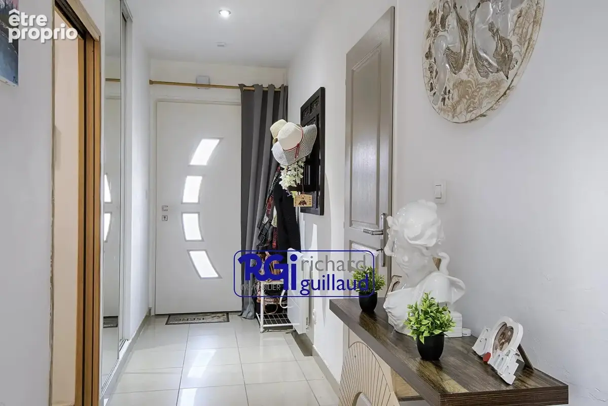 Maison plain-pied 133 m², 4 ch. Garage + Terrain clos de 1 065 m² - photo 9