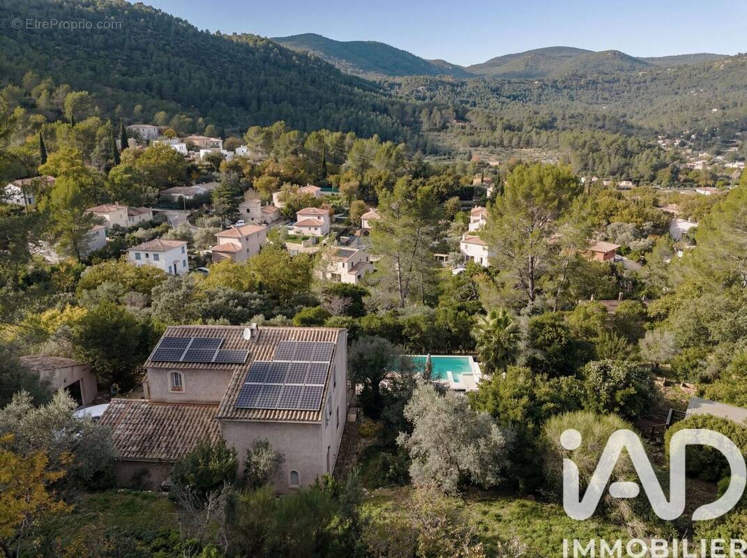Photo 1 - Maison à SOLLIES-TOUCAS