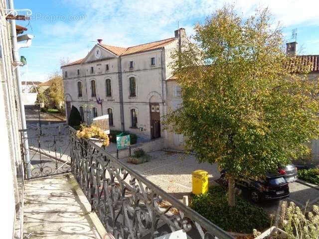 Maison à VILLEFAGNAN