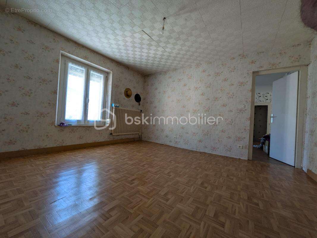 Maison à Reims avec jardin, véranda et garage - photo 11
