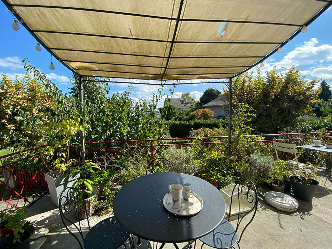 Maison 260 m² à Nay  - photo 5