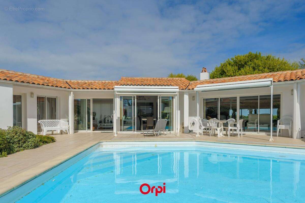 Maison à NIEUL-SUR-MER