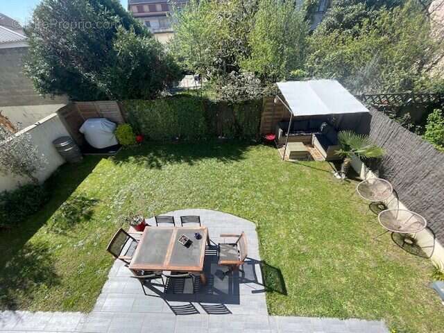 Maison à LE BLANC-MESNIL