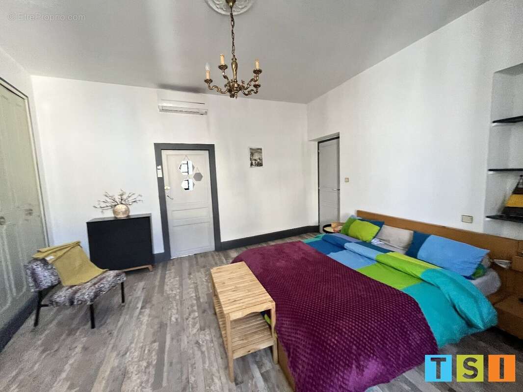 Maison à MONTREJEAU