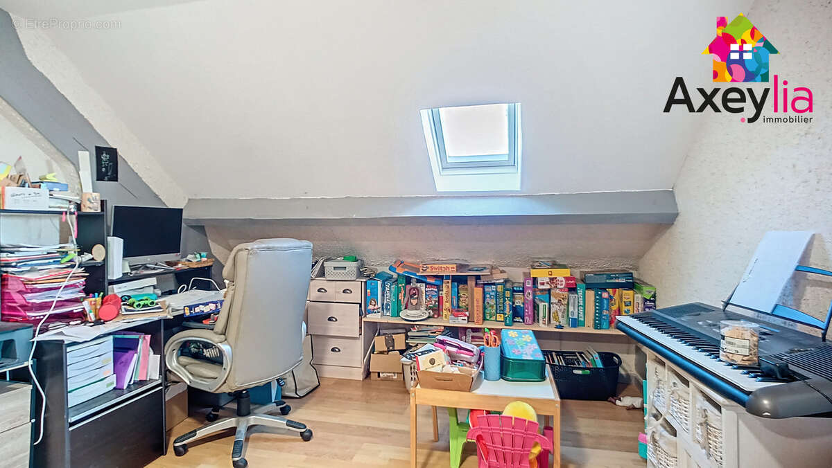 Maison à LA MOTTE-SAINT-JEAN