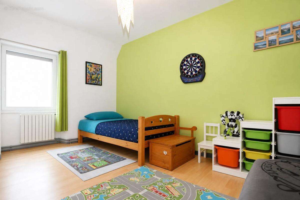 Maison à VAL-D'IZE