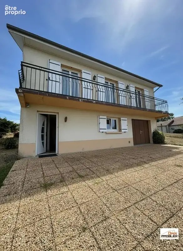 Maison à CHAPTELAT