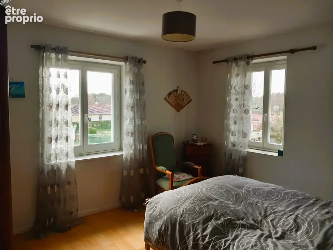 À Saint-Martin-De-Hinx, maison 150m2, terrasse 30m2 garage 48m2 terrain 991 m2,avec un lot à batir - photo 7