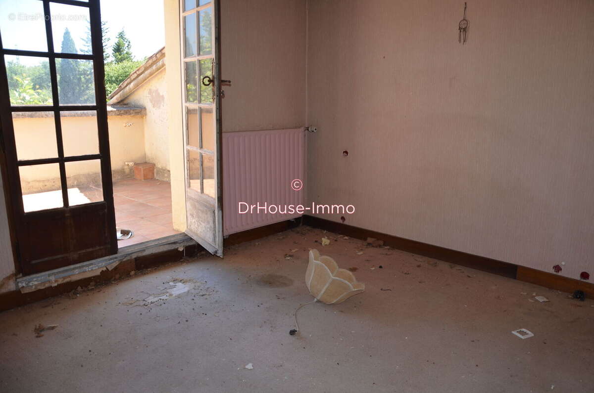 Commerce 1815 m² à Draguignan  - photo 7