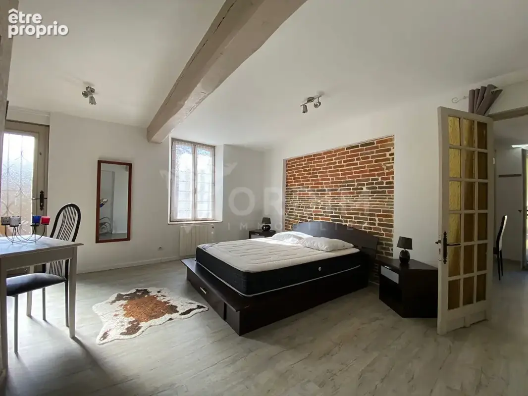 Une propriété d'exception au coeur de la campagne - 370 m² habitables, gîtes & installations équestres - photo 11