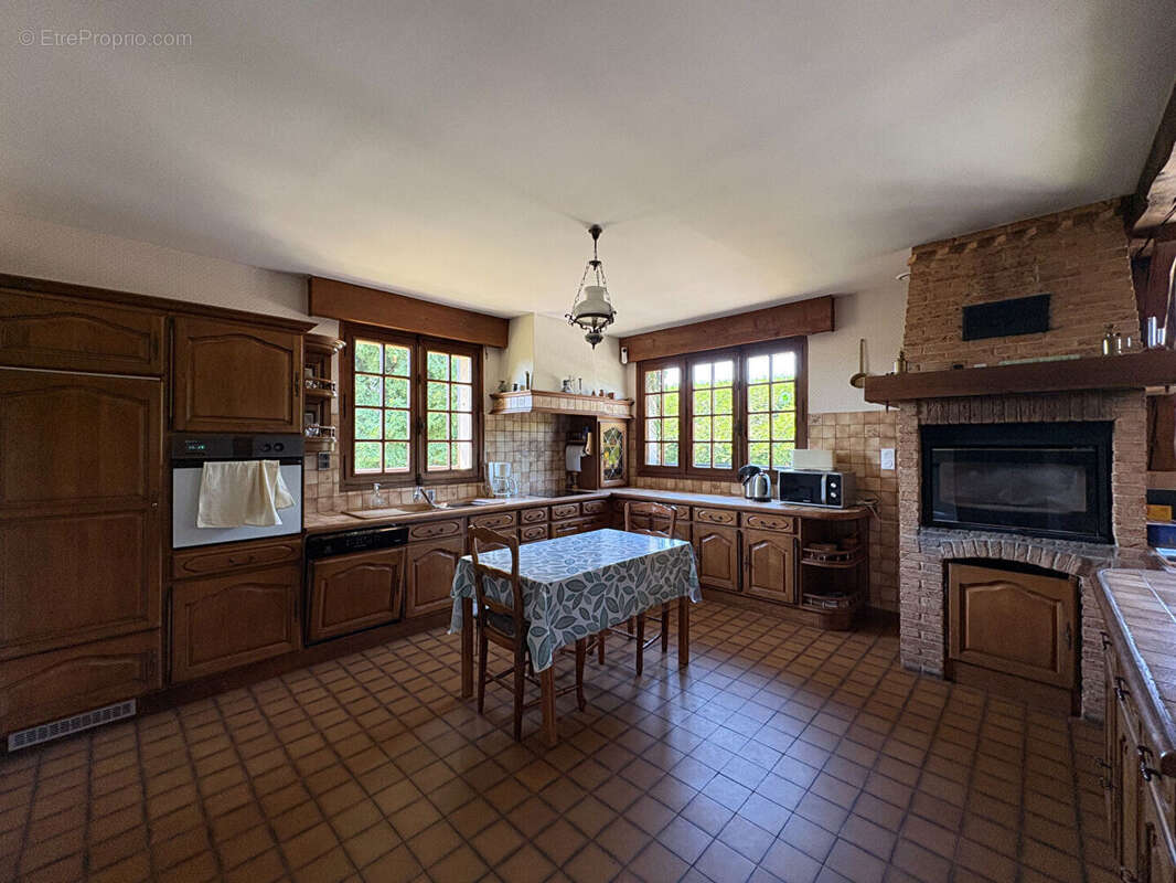 Propriété à vendre - Goderville - 260 m² - 5 chambres -  Vie Plain-pied - Dépendance - Terrain 7000 m² - photo 3