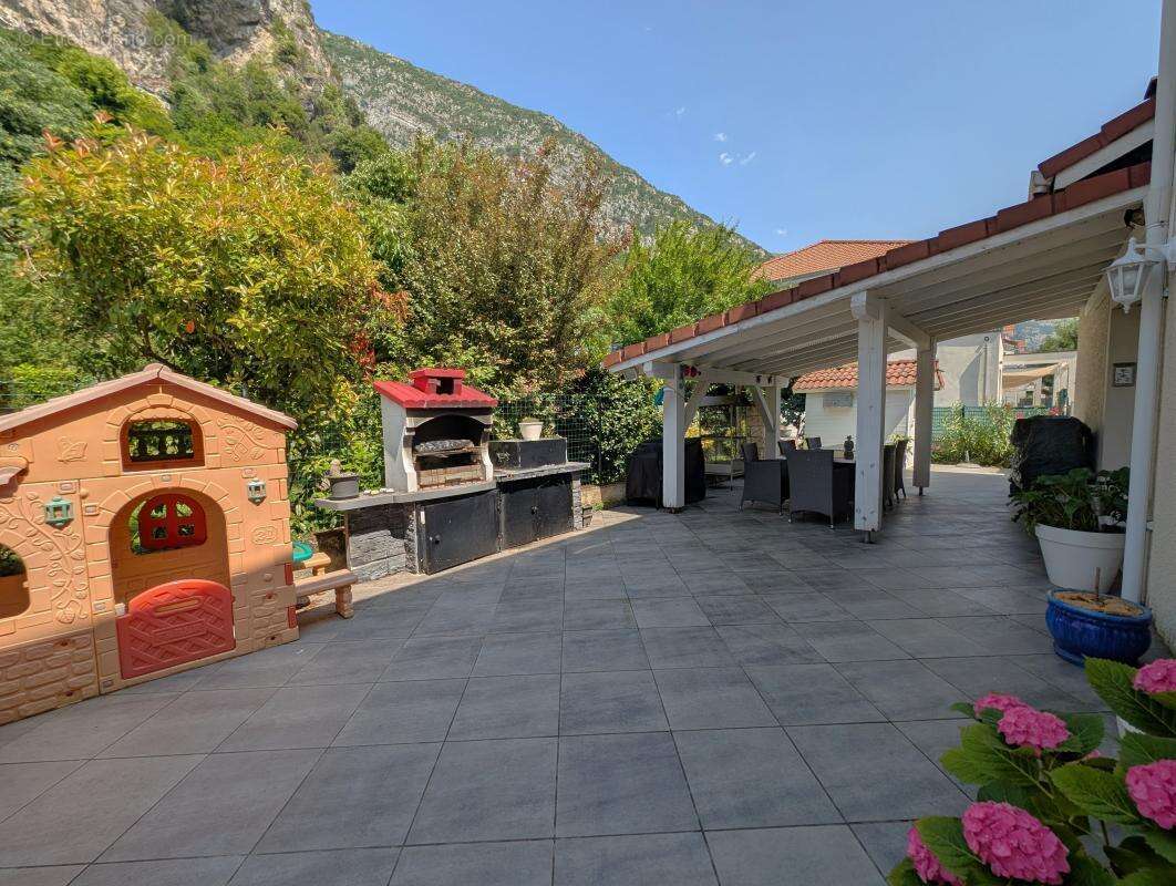 Maison à FONTANIL-CORNILLON