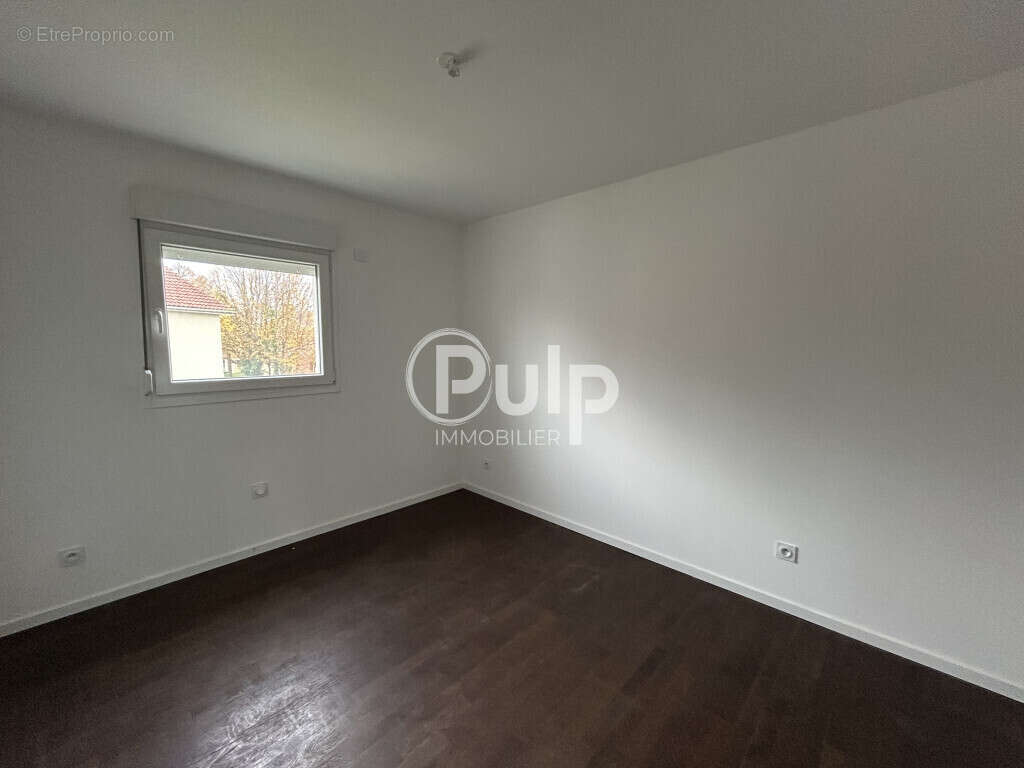 Maison à OSTRICOURT